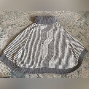 Calvin’s Klein Gray and White Women's Sweater Shawl